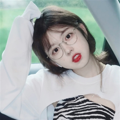 有气质女性微信头像(24张)