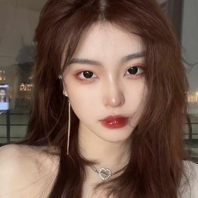 人类高质量女生头像(精选18张)