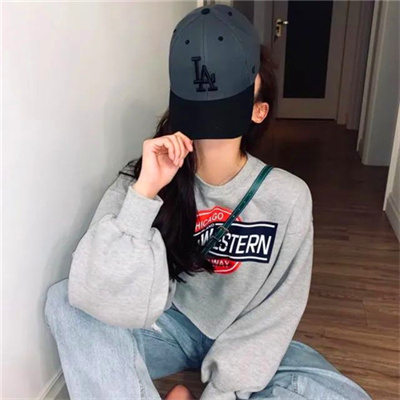 高清清纯女生图片清新头像(精选24张)