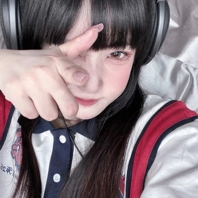 高清清纯女生图片清新头像(精选24张)