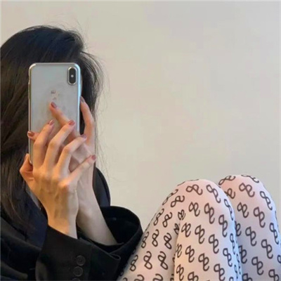 高清清纯女生图片清新头像(精选24张)