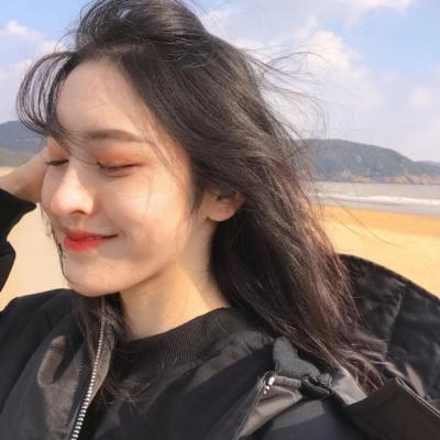女生最新海边头像(精选18张)