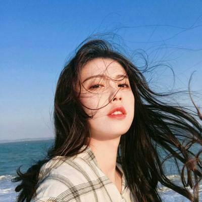 女生最新海边头像(精选18张)