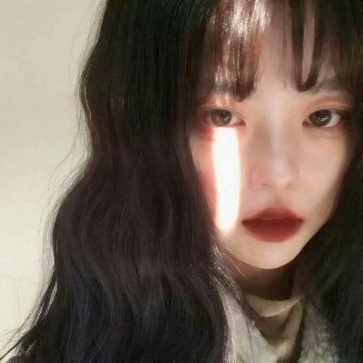 高清个性女头像(精选24张)