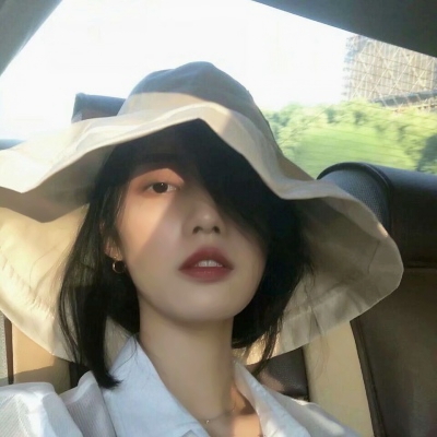 高清个性女头像(精选24张)