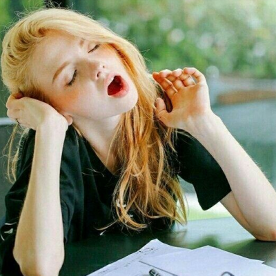 高清欧美头像女生高冷图片(24张)