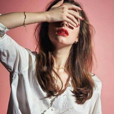 高清欧美头像女生高冷图片(24张)