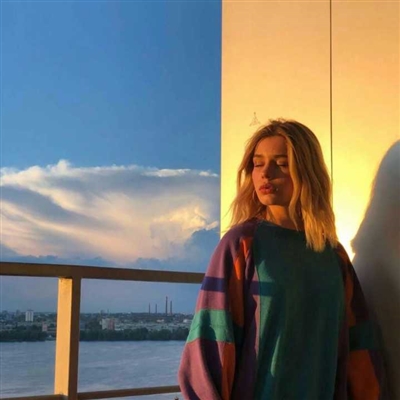 高清欧美头像女生高冷图片(24张)