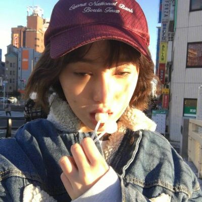 高清欧美头像女生高冷图片(24张)