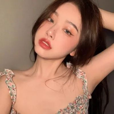 笑起来超好看的女生头像(23张)