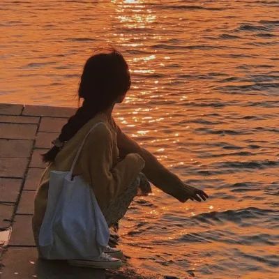 笑起来超好看的女生头像(23张)