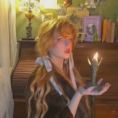 女生头像慵懒偏冷淡风ins(精选20张)