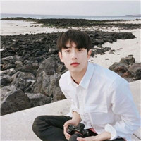 小清新白衬衫男生头像图片(22张)