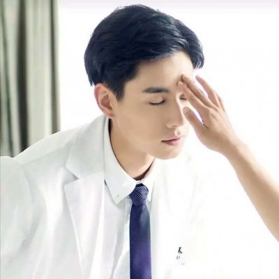 小清新白衬衫男生头像图片(22张)