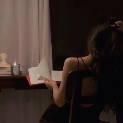 2023简单大方有气质女生微信头像(共22张)