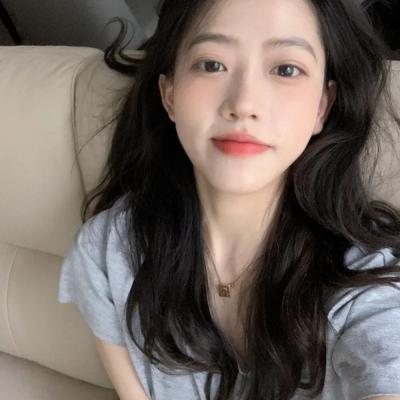 2023简单大方有气质女生微信头像(共22张)