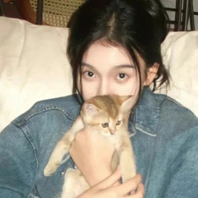 2023简单大方有气质女生微信头像(共22张)