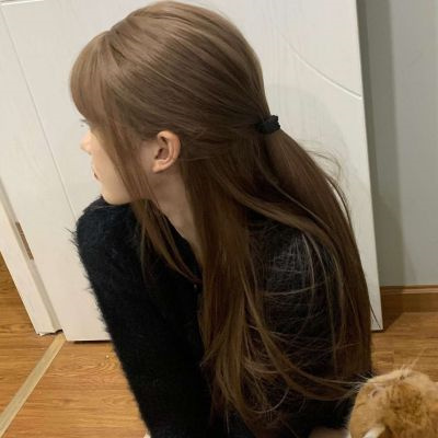 优质高级的长发简约个性女生头像(优选22张)