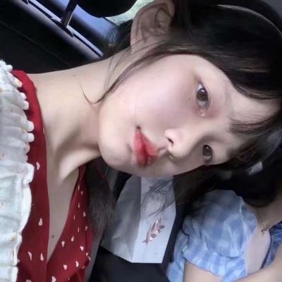 优质高级的长发简约个性女生头像(优选22张)