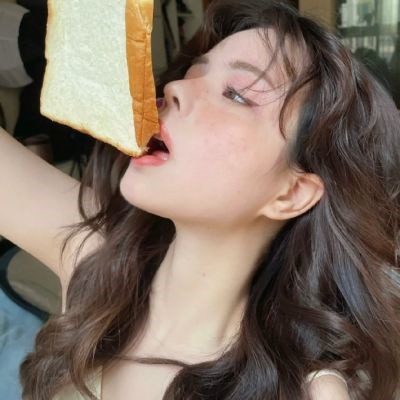 优质高级的长发简约个性女生头像(优选22张)