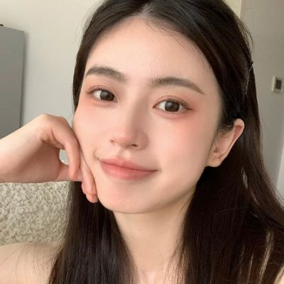 优质高级的长发简约个性女生头像(优选22张)