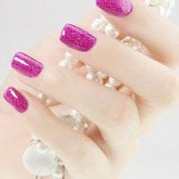 爱做美甲的女生可爱头像(精选20张)