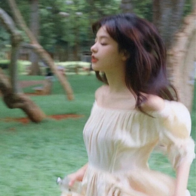 成熟美女图片清新头像(精选22张)