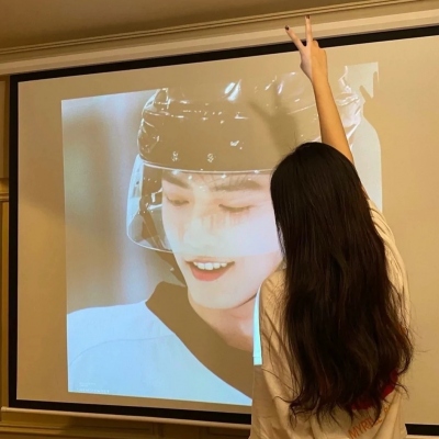 成熟美女图片清新头像(精选22张)