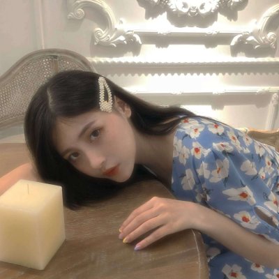 高清好看的清新干净蓝色系女生头像图片(精选18张)