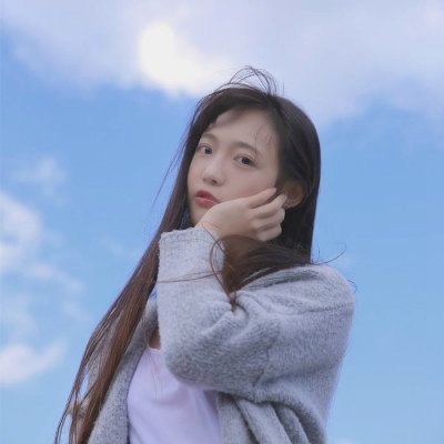 高清好看的清新干净蓝色系女生头像图片(精选18张)