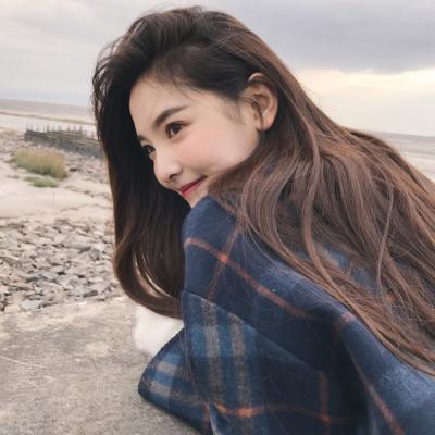 女神范十足的长发小清新头像(共20张)