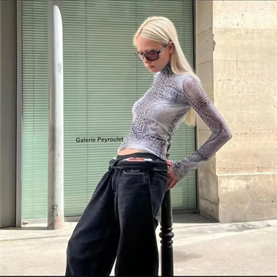 2023最热门的欧美女头(精选18张)