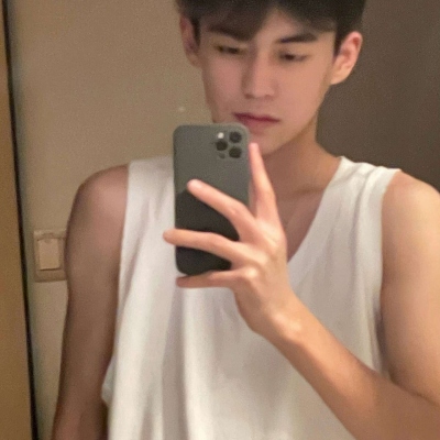 2023年最好看的头像男生帅气图片(18张)