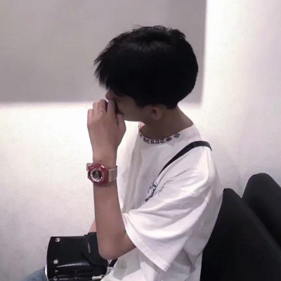 2023年最好看的头像男生帅气图片(18张)