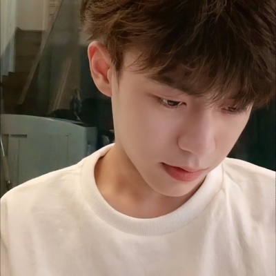 2023年最好看的头像男生帅气图片(18张)