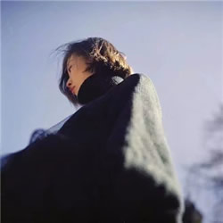 女生个性好看的侧脸扣扣头像(16张)