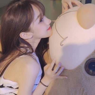 2023最流行女生微信头像图片(精选20张)