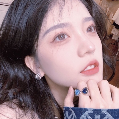 抖音最火小姐姐图片头像(精选22张)