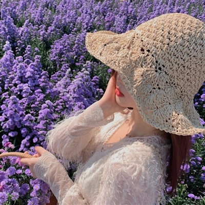 唯美意境风格女生qq头像(16张)