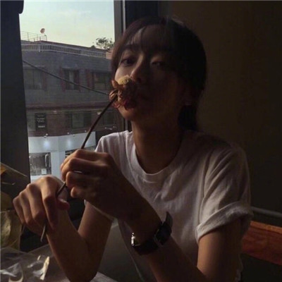 平凡女生头像(共18张)