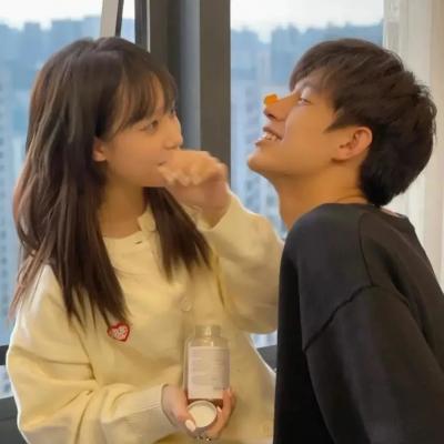 非常好看的真人情头(共18张)