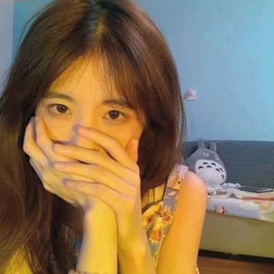 俏皮可爱的头像女生真人(精选20张)