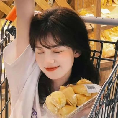 俏皮可爱的头像女生真人(精选20张)