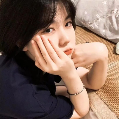 俏皮可爱的头像女生真人(精选20张)