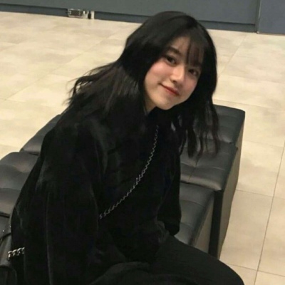 俏皮可爱的头像女生真人(精选20张)