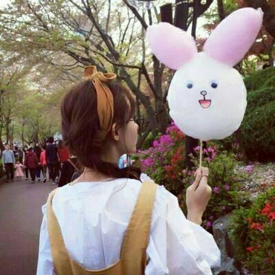 2023年最潮最火女生头像(20张)