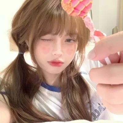 别致温柔女生头像(精选20张)