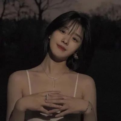 别致温柔女生头像(精选20张)