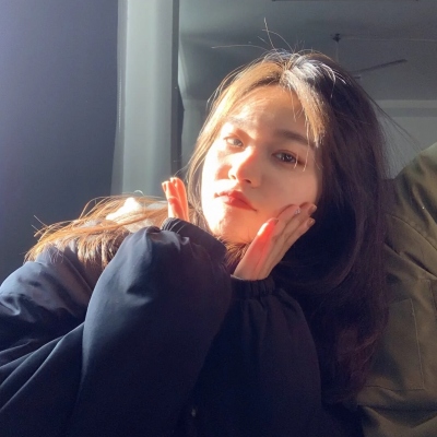 普通自然真人头像女(精选18张)