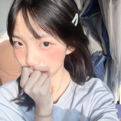 普通自然真人头像女(精选18张)